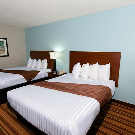 Rock Island Inn & Suites Marshalltown Екстер'єр фото