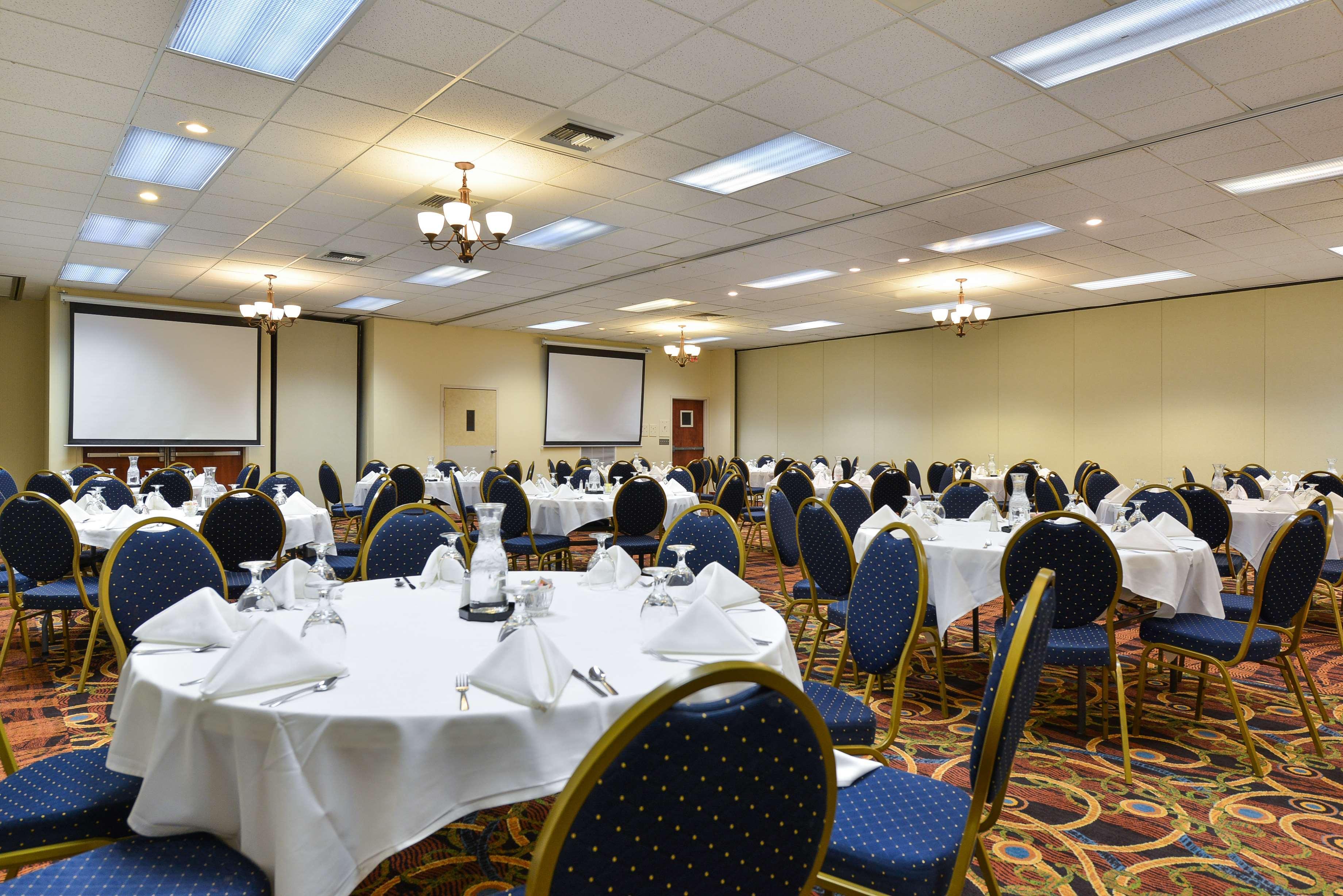 Rock Island Inn & Suites Marshalltown Екстер'єр фото