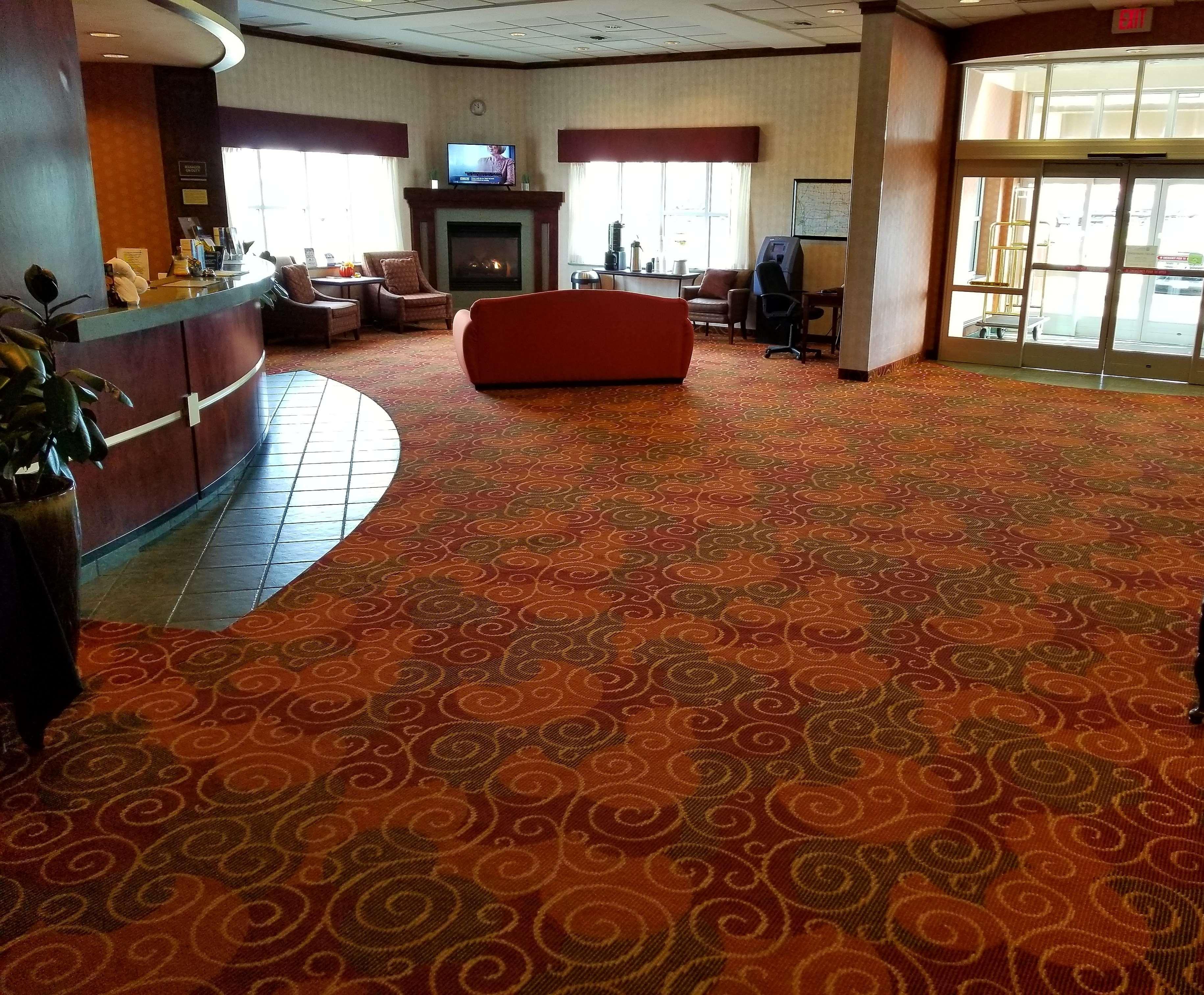 Rock Island Inn & Suites Marshalltown Екстер'єр фото