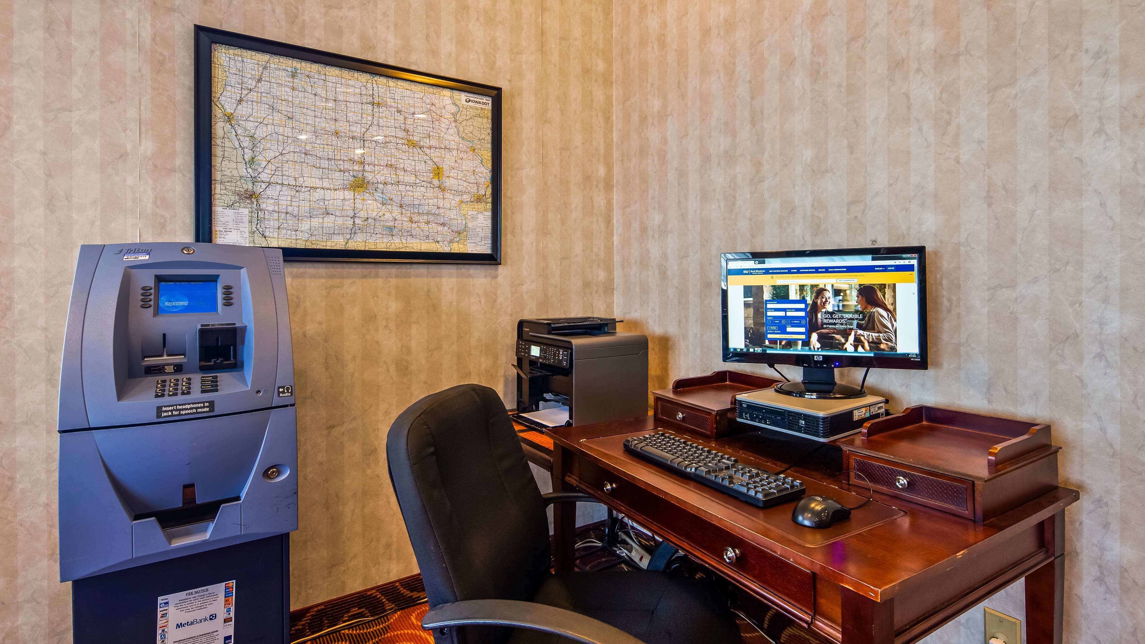 Rock Island Inn & Suites Marshalltown Екстер'єр фото