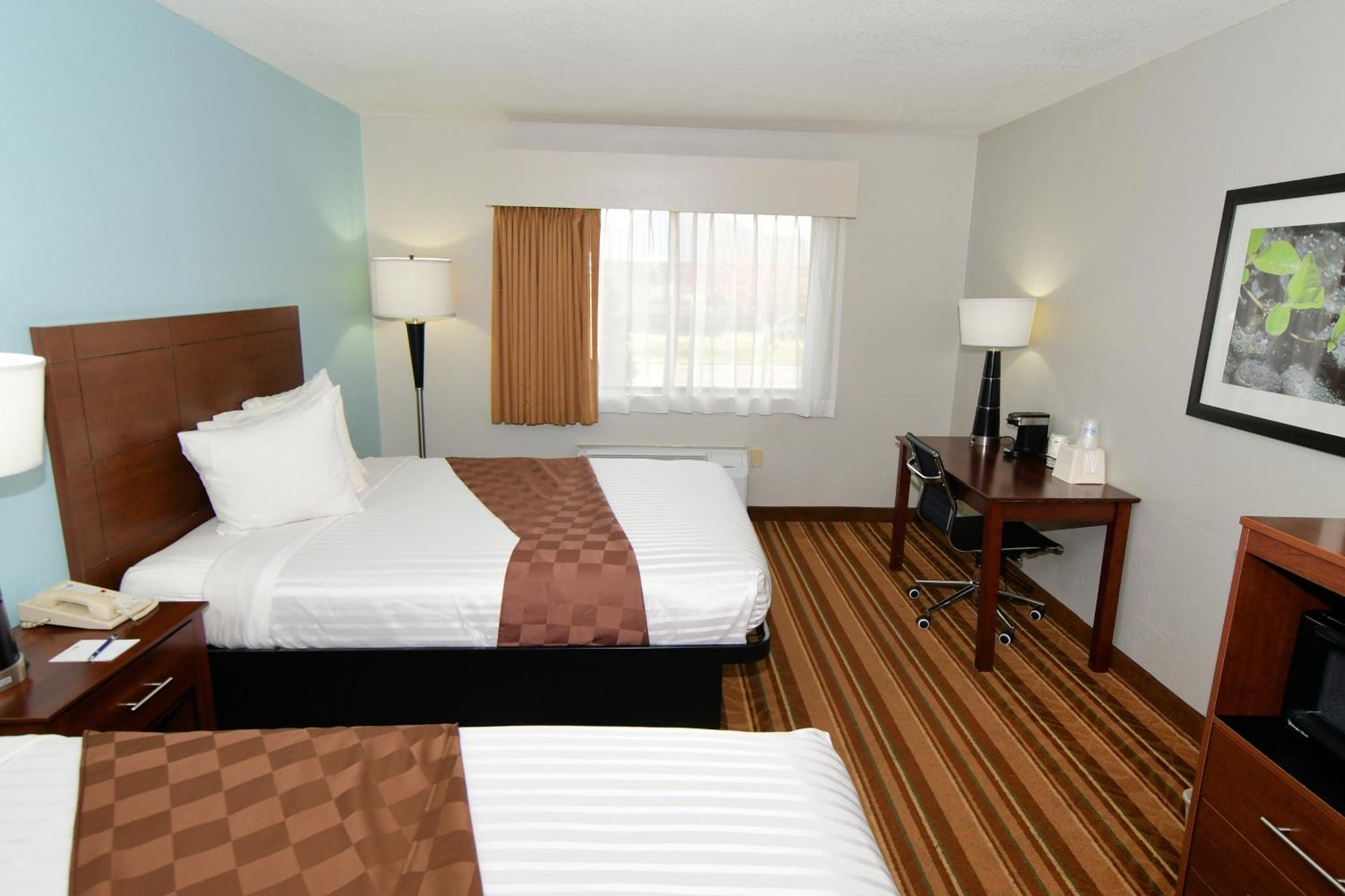 Rock Island Inn & Suites Marshalltown Екстер'єр фото