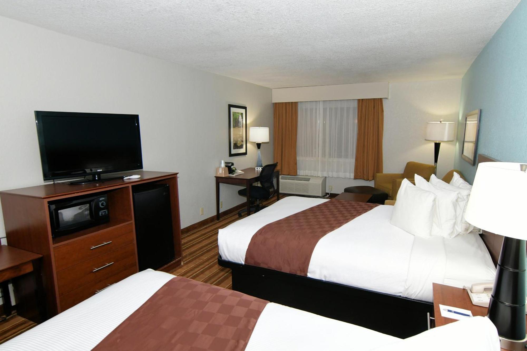 Rock Island Inn & Suites Marshalltown Екстер'єр фото