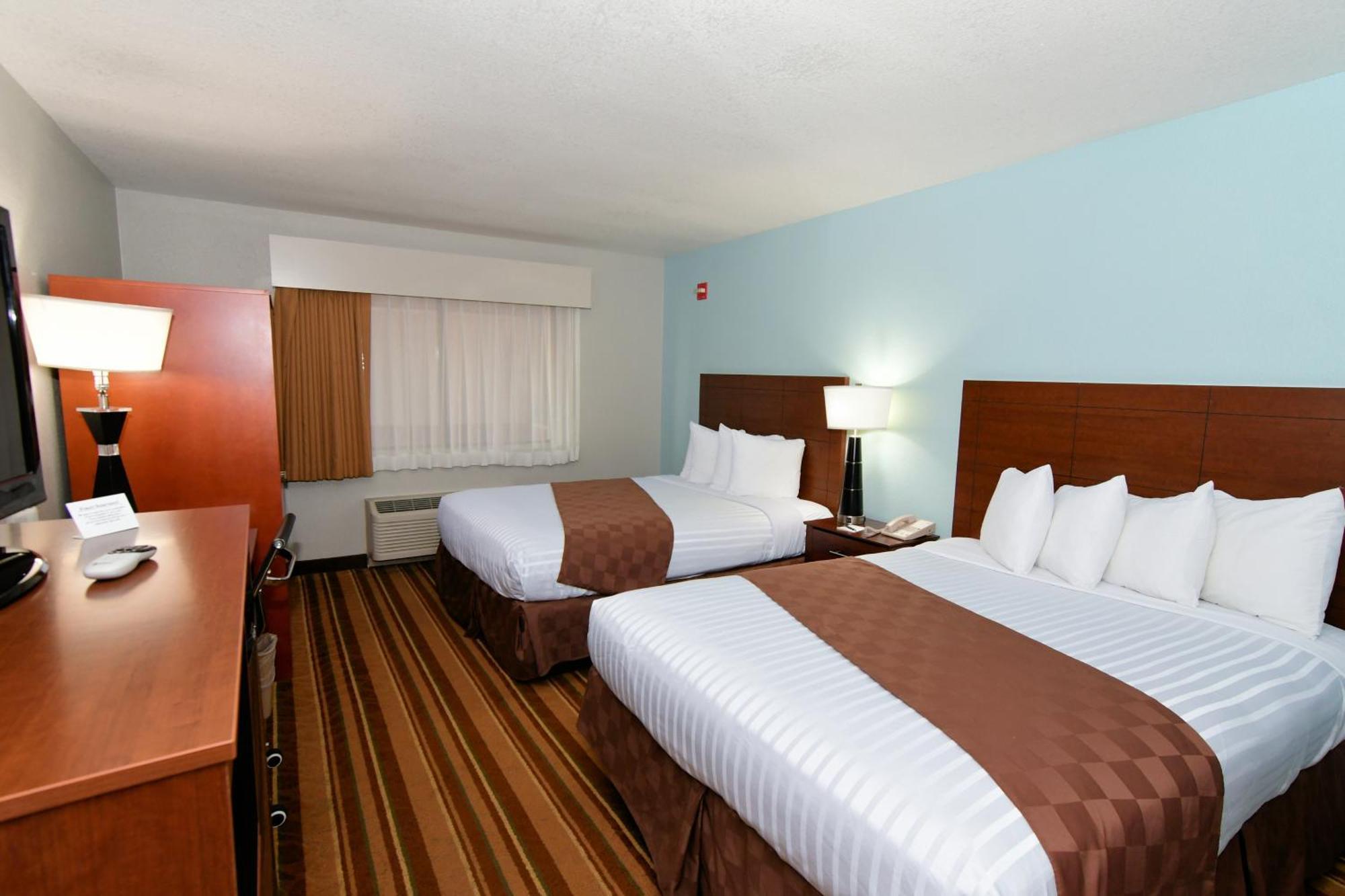 Rock Island Inn & Suites Marshalltown Екстер'єр фото